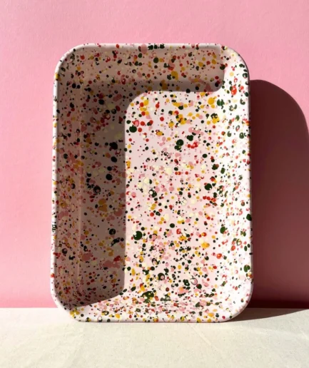 Forma różowa emaliowana do pieczenia